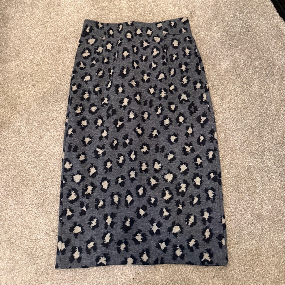 LOFT Charcoal and White Patterned Joggers